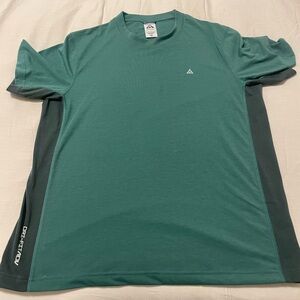 Nike Men's Green Athletic Shirt- dri fit